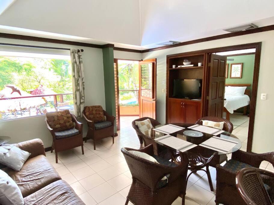 Lovely 2-Bdroom Condo In Laguna Eco Village Resort 케포스 외부 사진