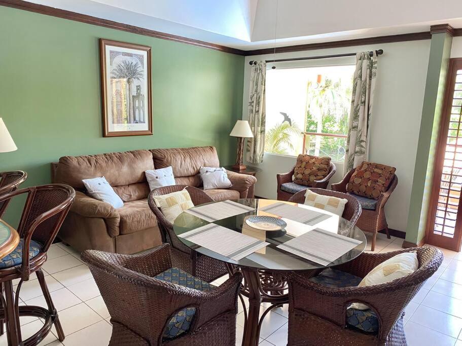 Lovely 2-Bdroom Condo In Laguna Eco Village Resort 케포스 외부 사진